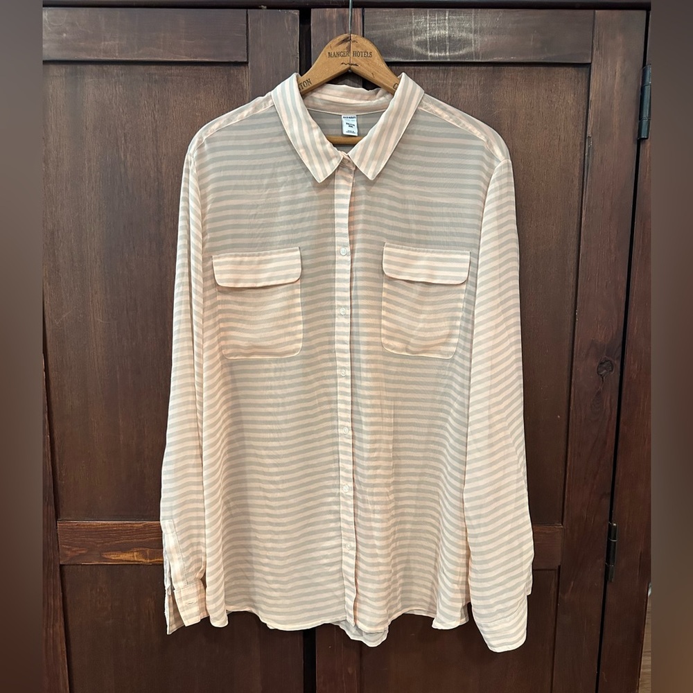 Old Navy Sheer Striped Button-Down Blouse in Light Pink/Cream